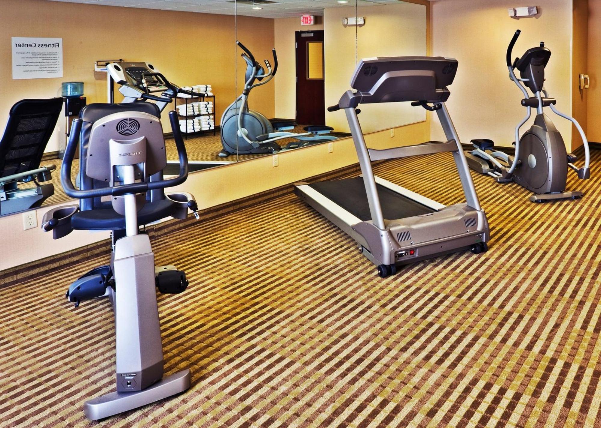 Holiday Inn Express & Suites Perry By Ihg Extérieur photo