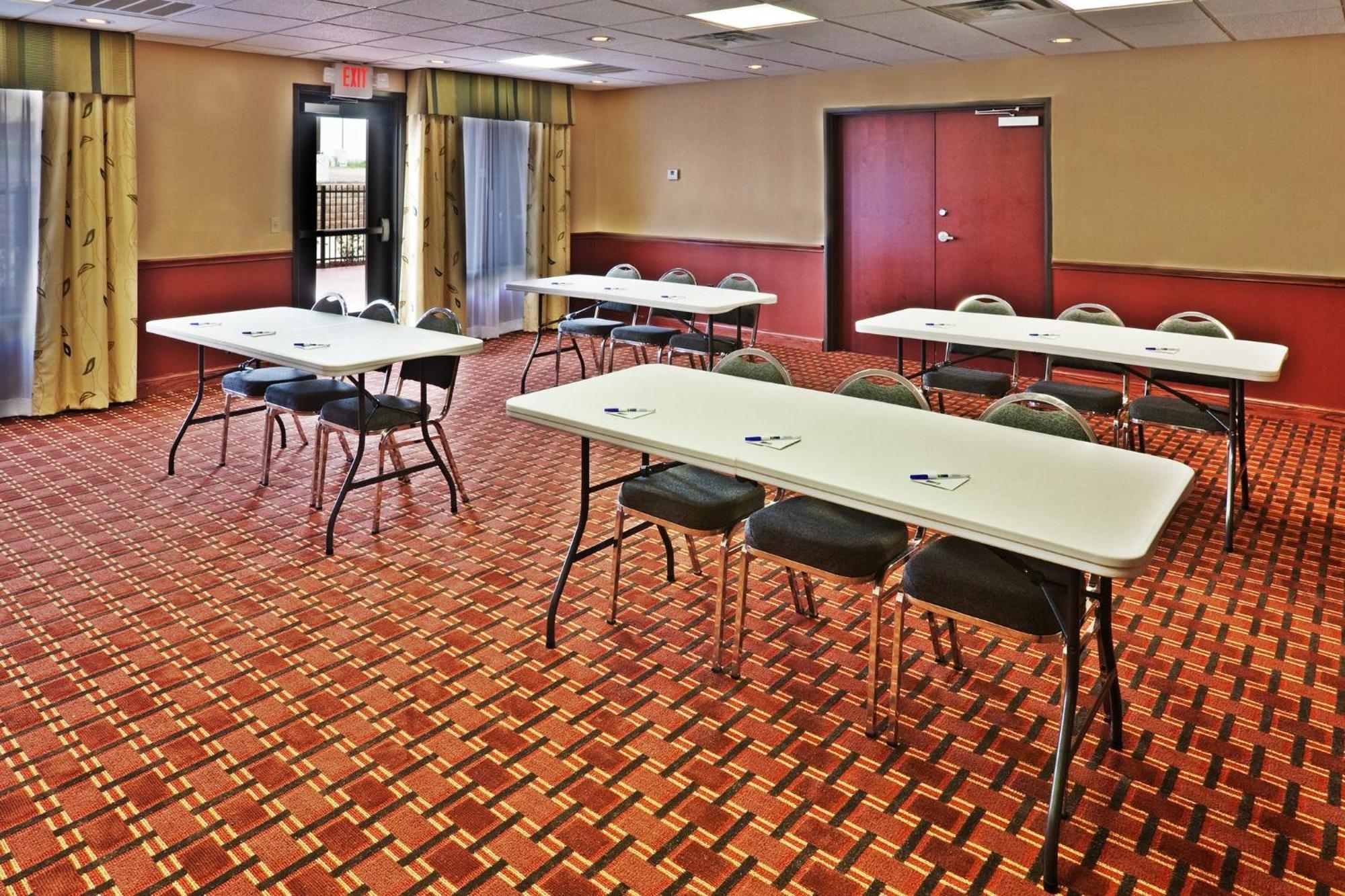 Holiday Inn Express & Suites Perry By Ihg Extérieur photo